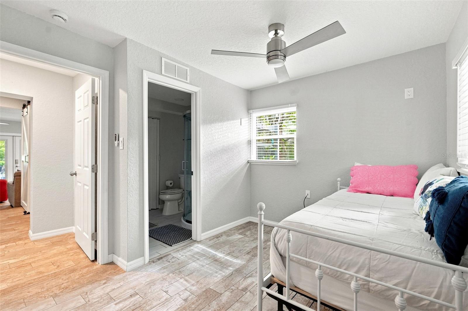 5421 Gay St Property Photo 15
