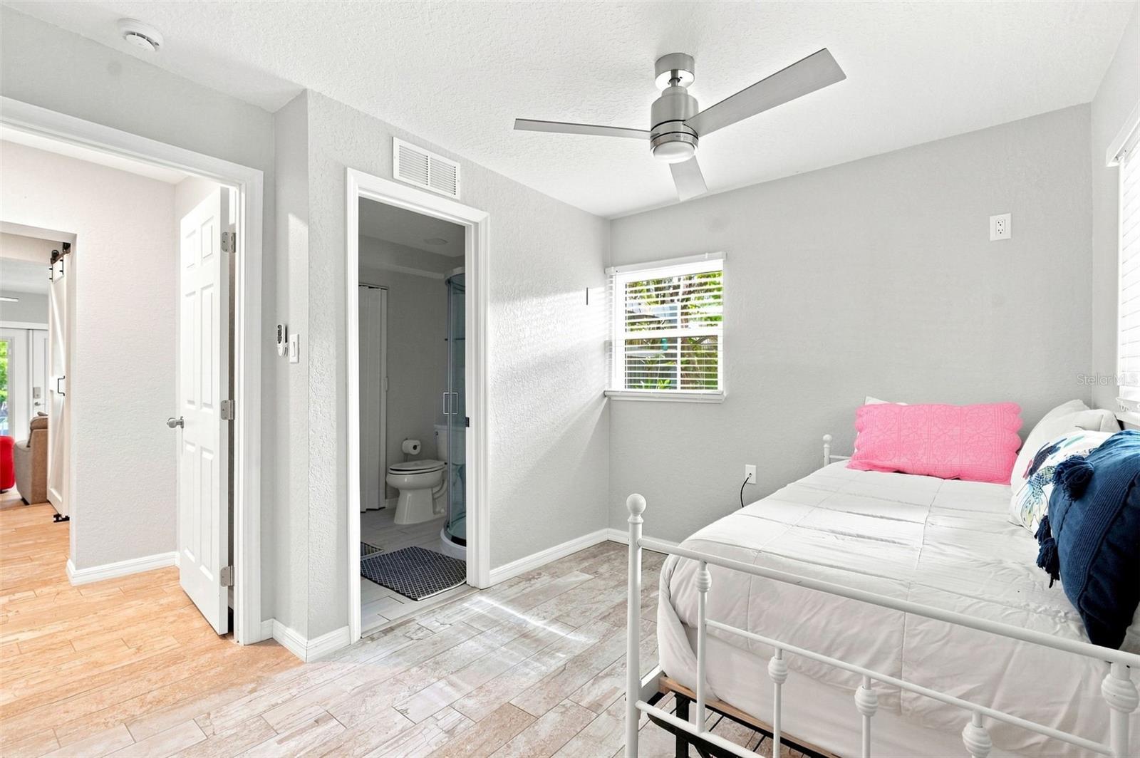5421 Gay St Property Photo 53