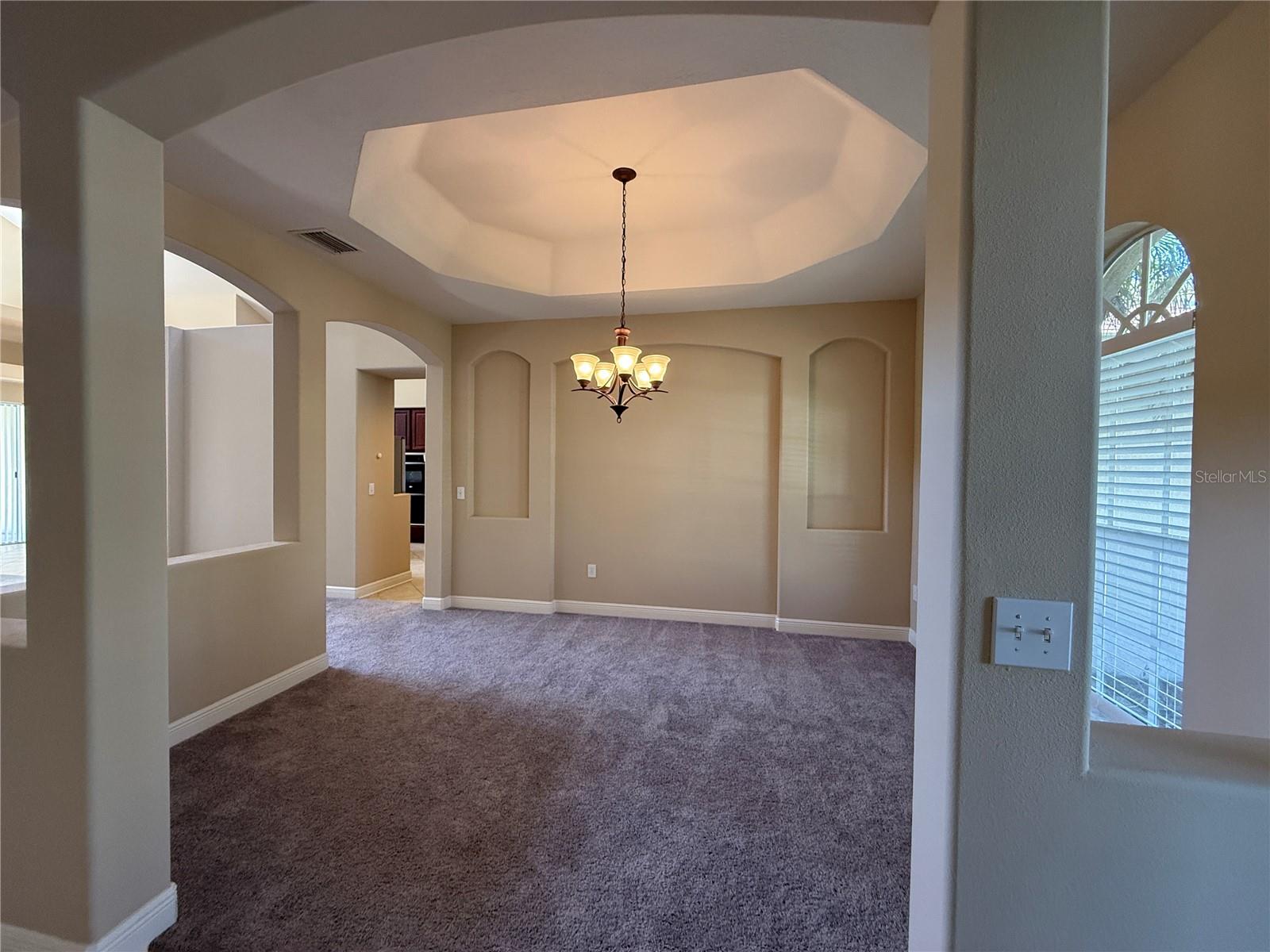 1754 Fircrest Ct Property Photo 3