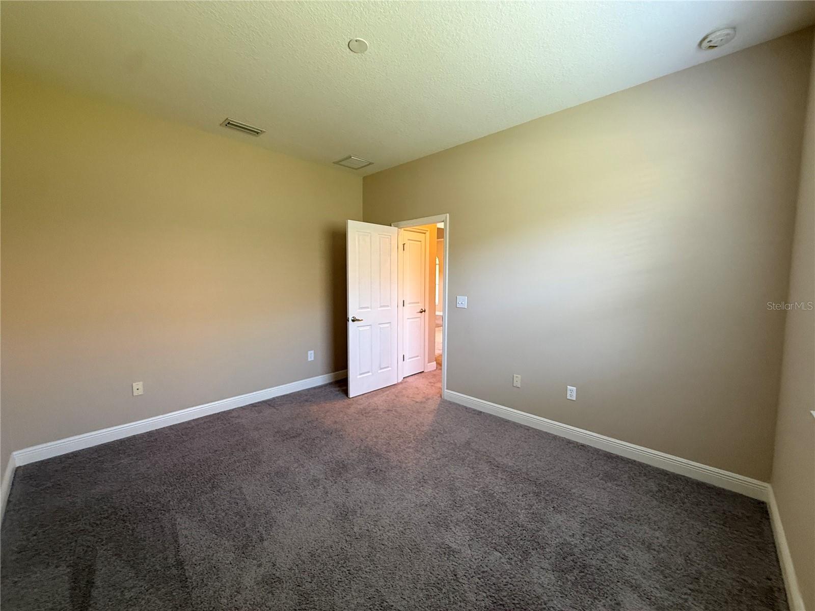 1754 Fircrest Ct Property Photo 10