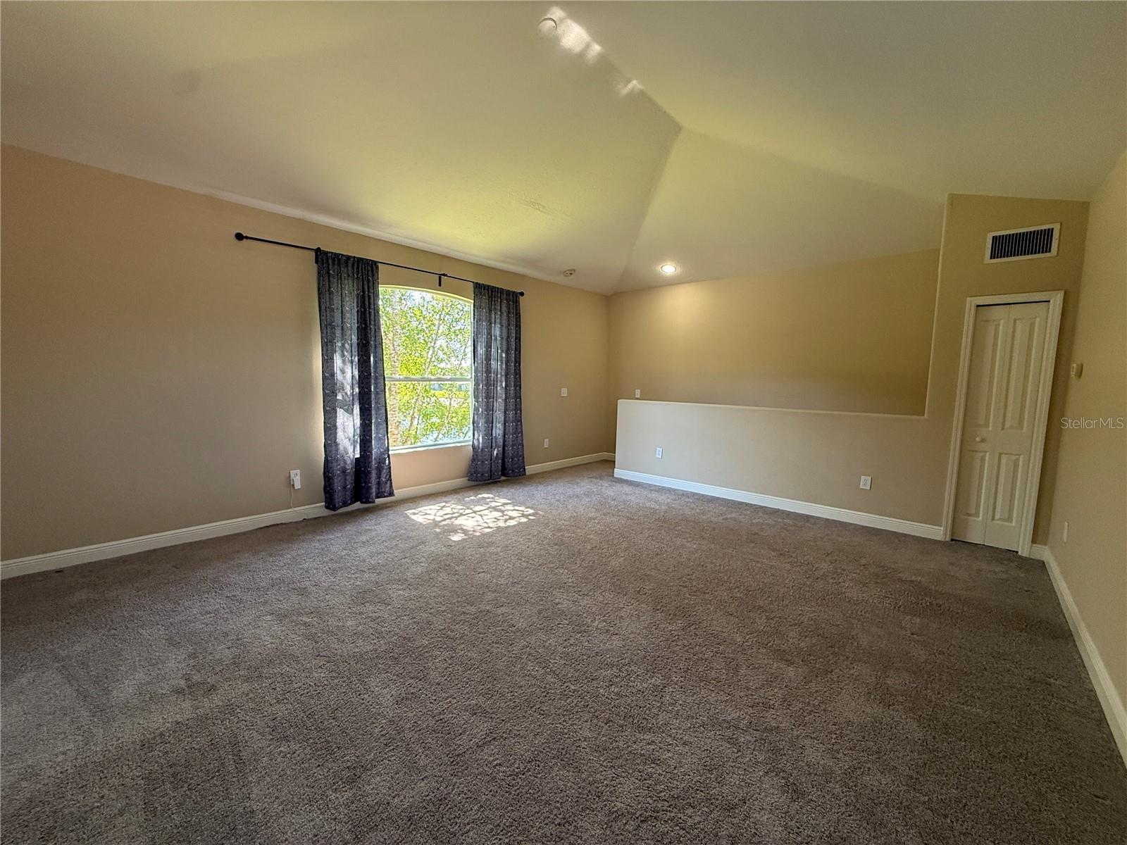 1754 Fircrest Ct Property Photo 32