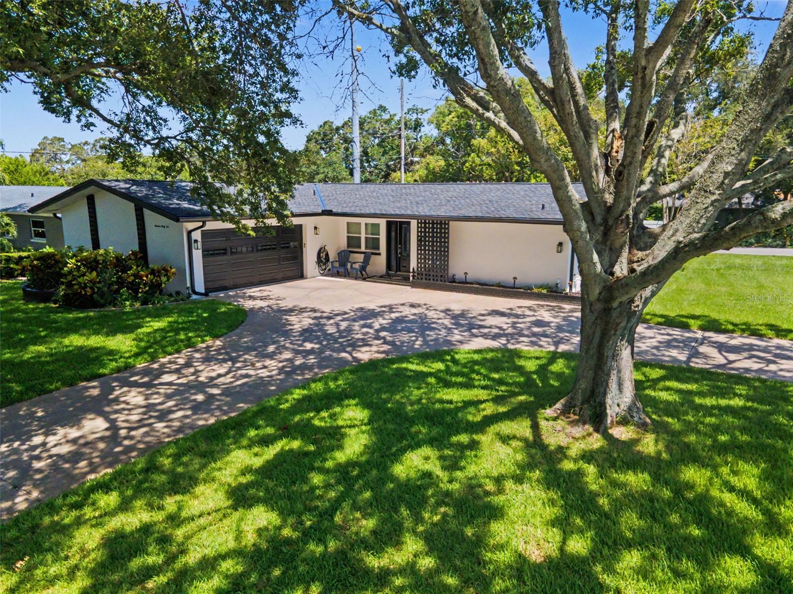 1666 SOUVENIR DR Property Photo 1