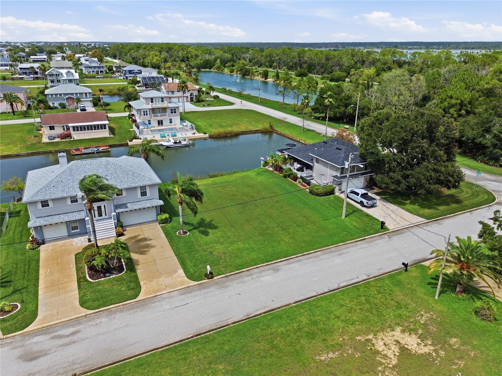 4057 Jewfish Dr Property Photo 2