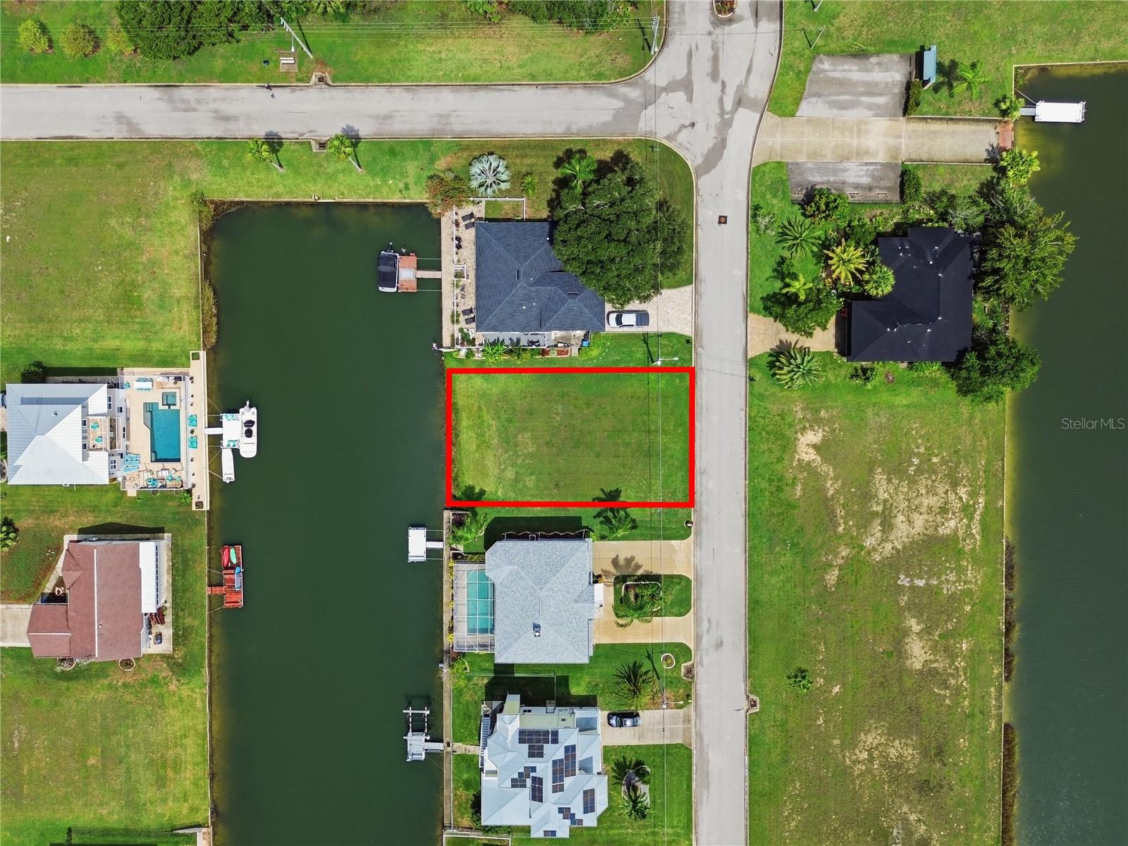 4057 Jewfish Dr Property Photo 4