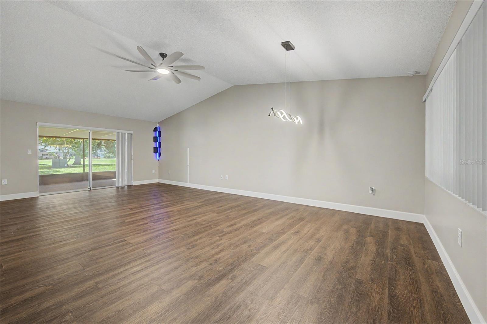 7800 Fairlawn Dr Property Photo 10