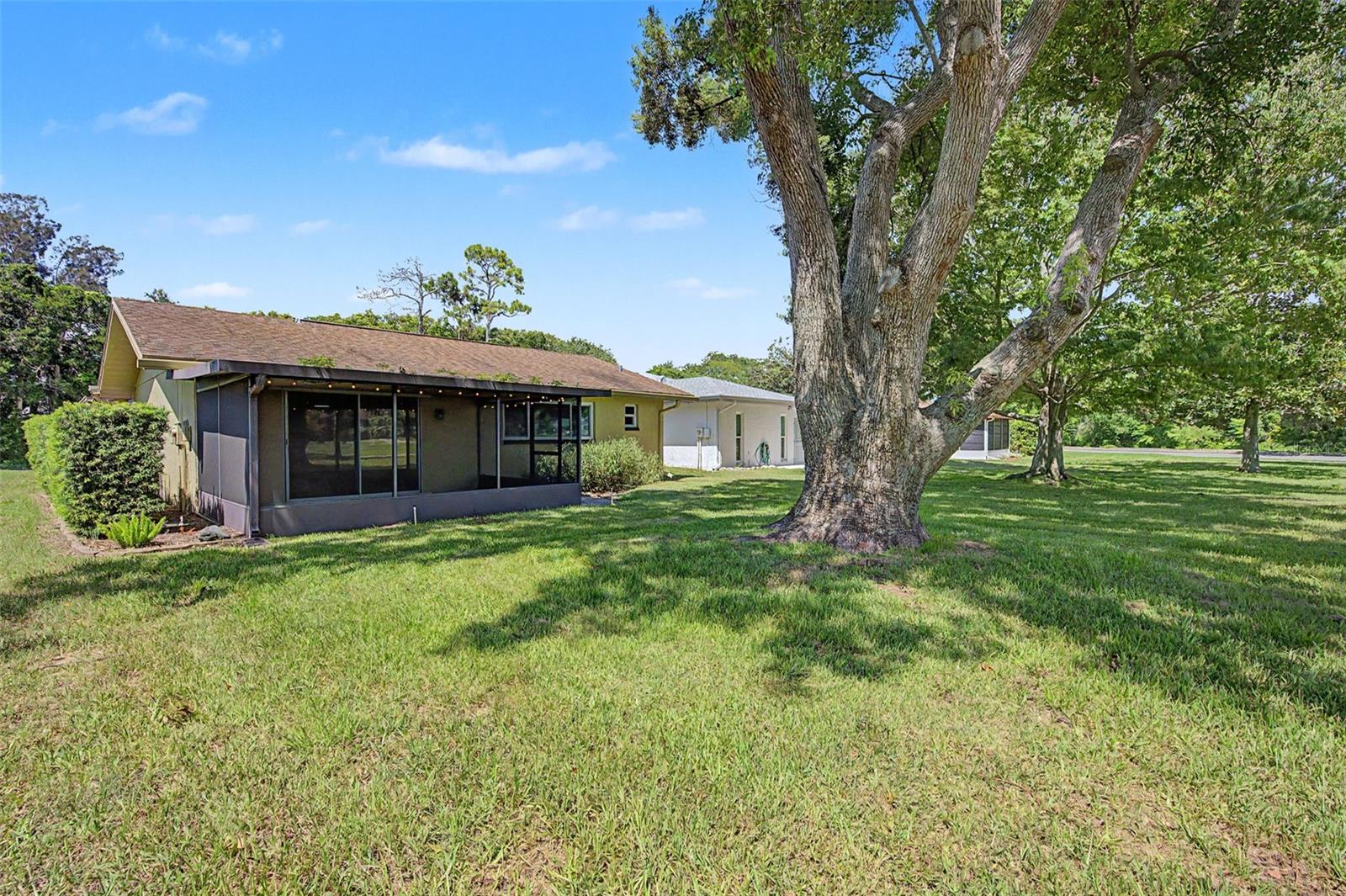 7800 Fairlawn Dr Property Photo 32