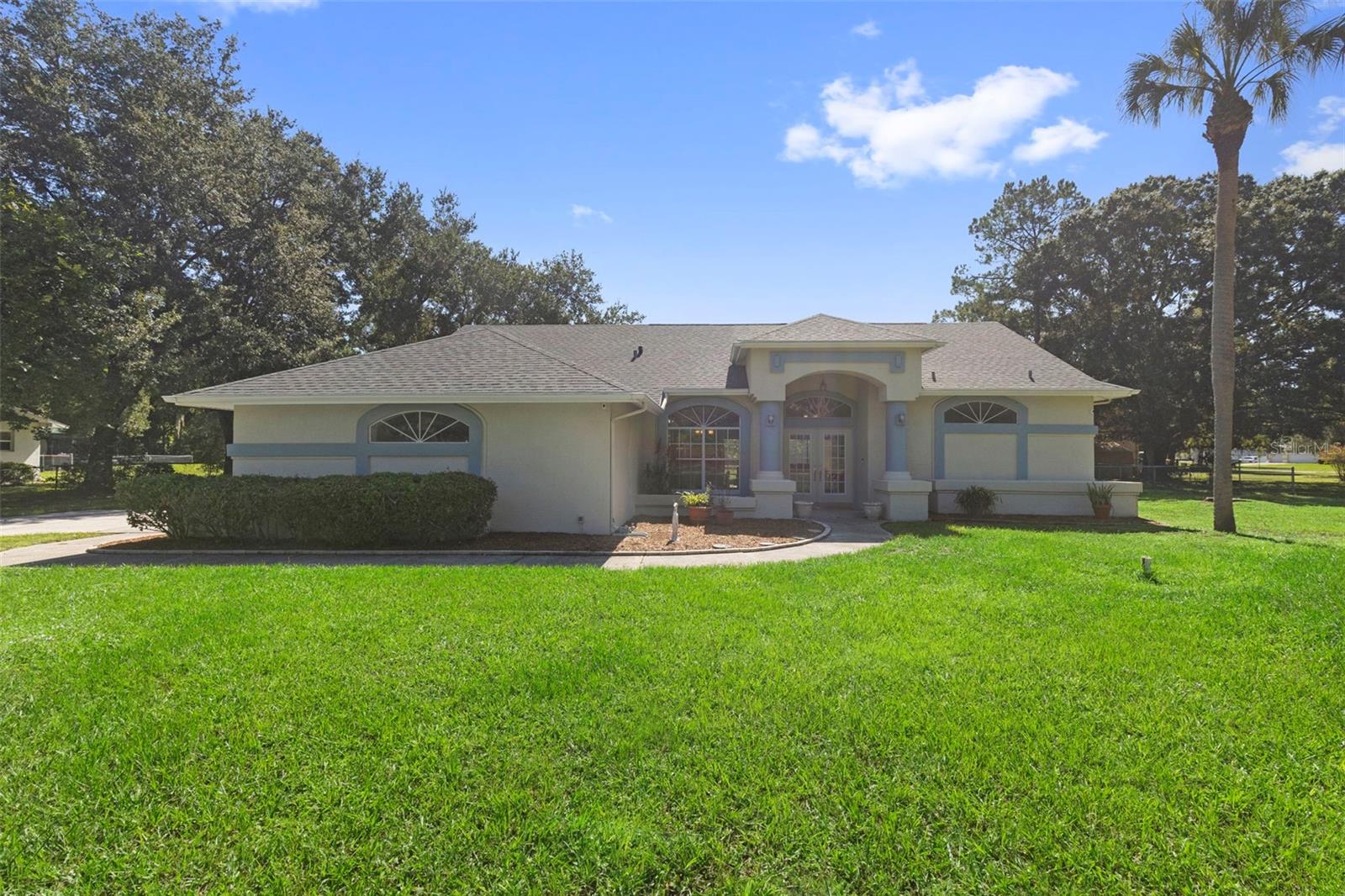 17269 Raintree Rd Property Photo 2