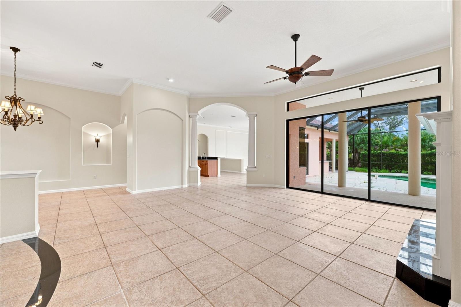 10609 Cheval Pl Property Photo 8