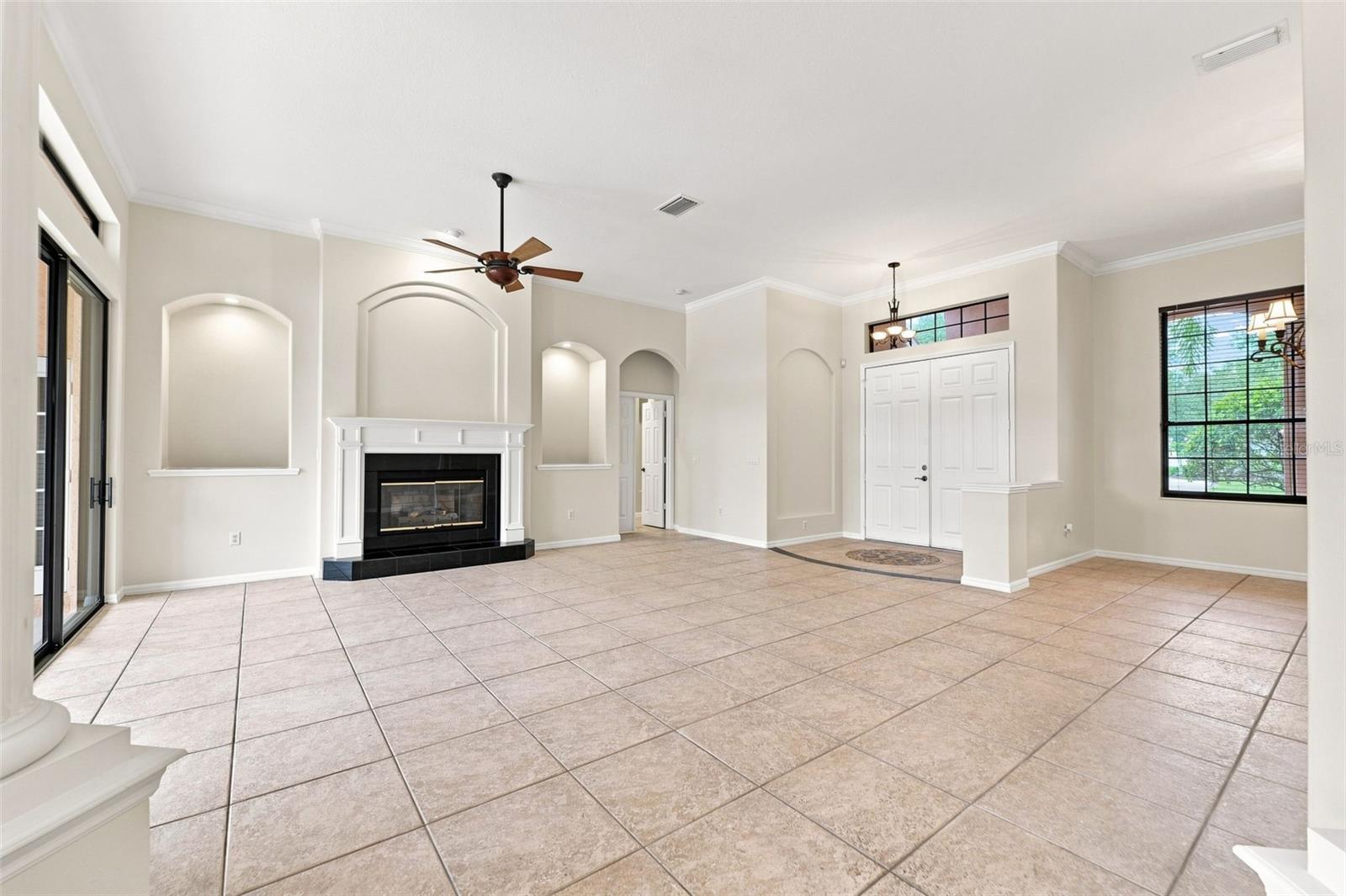 10609 Cheval Pl Property Photo 9