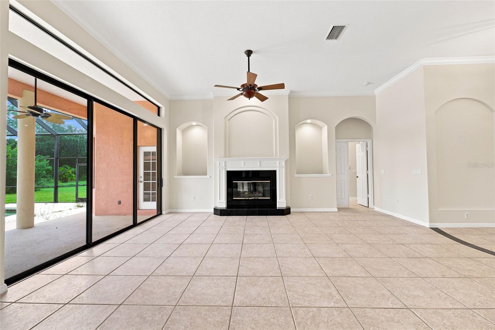 10609 Cheval Pl Property Photo 12