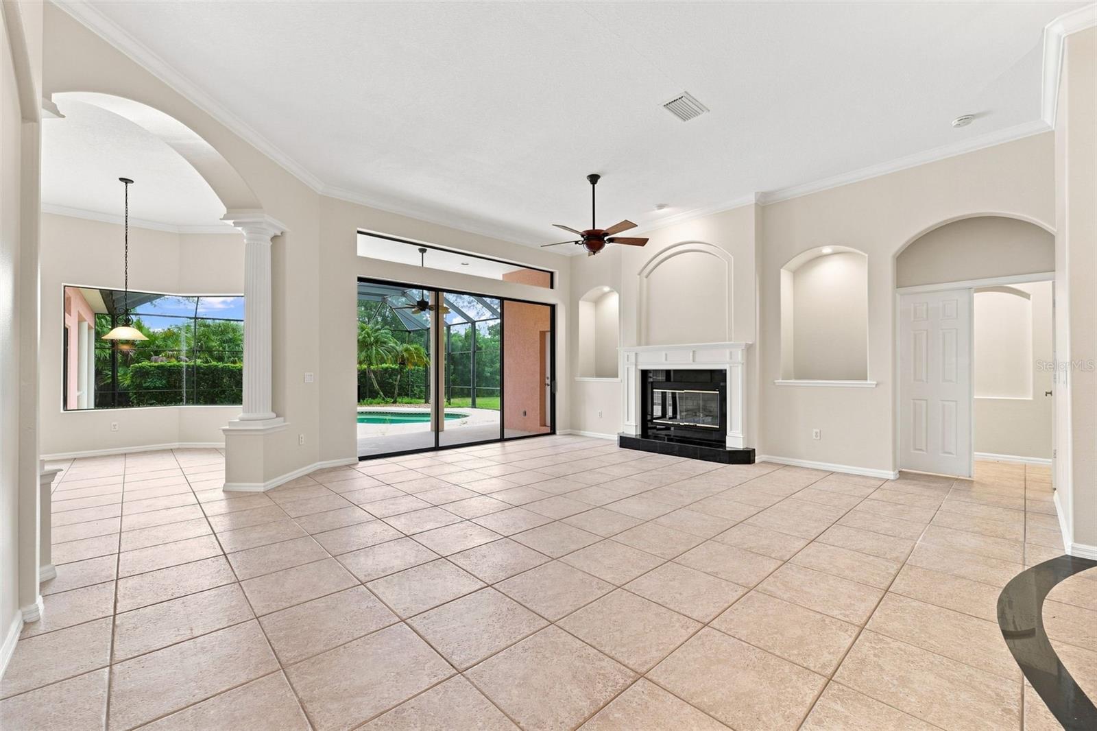 10609 Cheval Pl Property Photo 13