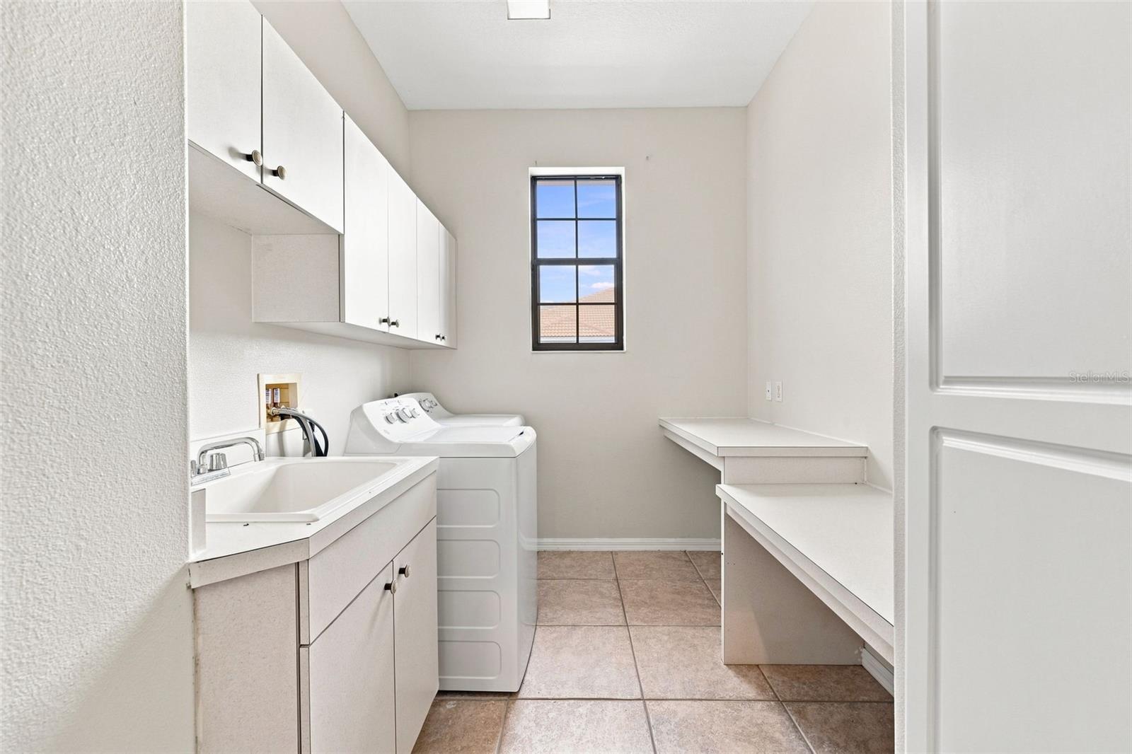 10609 Cheval Pl Property Photo 57