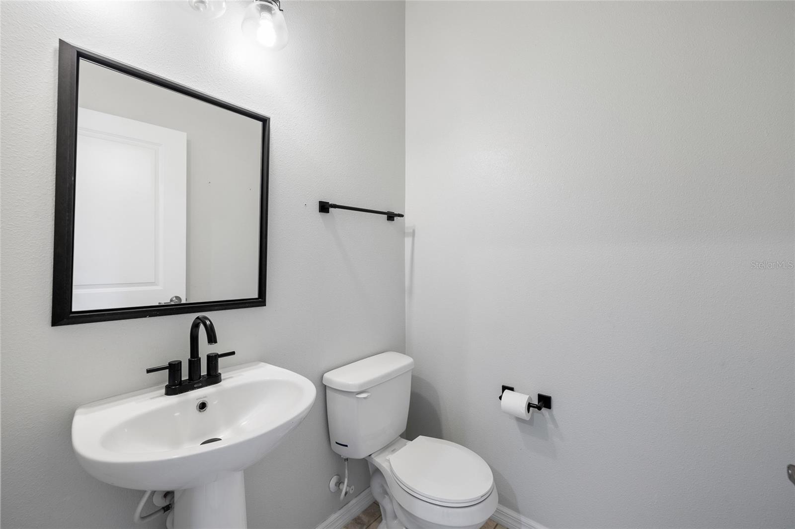 5817 Caldera Ridge Dr Property Photo 17
