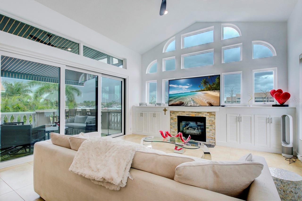 6113 Pasadena Point Blvd Property Photo 40