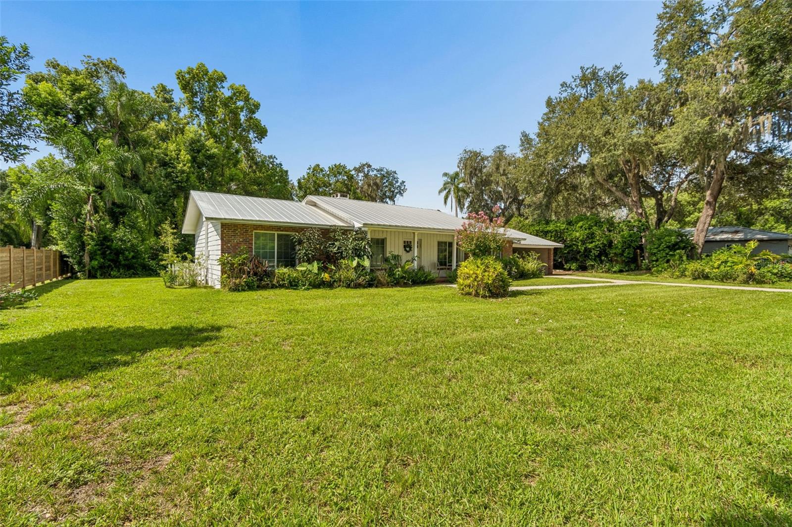 909 Tomlinson Dr Property Photo 58