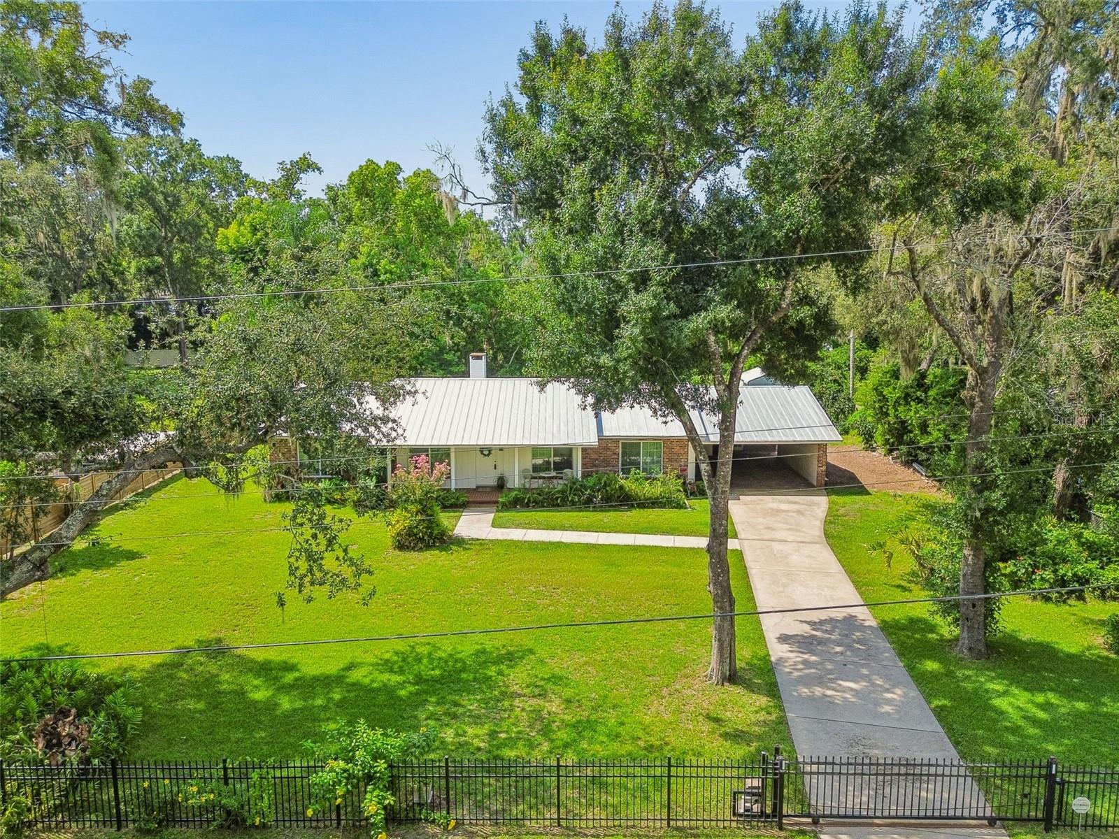 909 Tomlinson Dr Property Photo 67