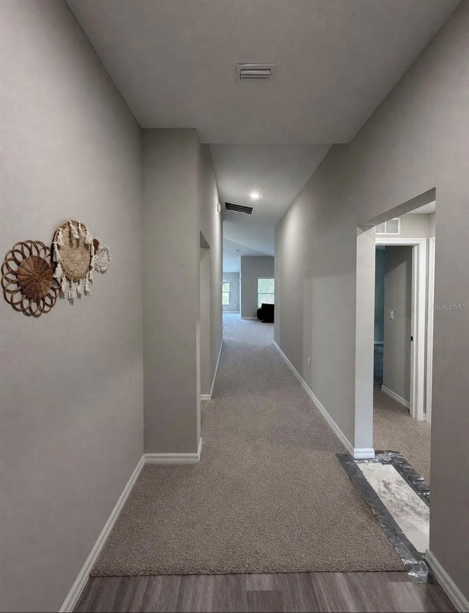 TB8538096 Property Photo 4