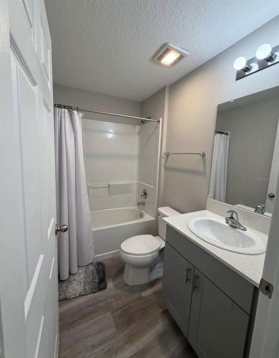 TB8538096 Property Photo 7