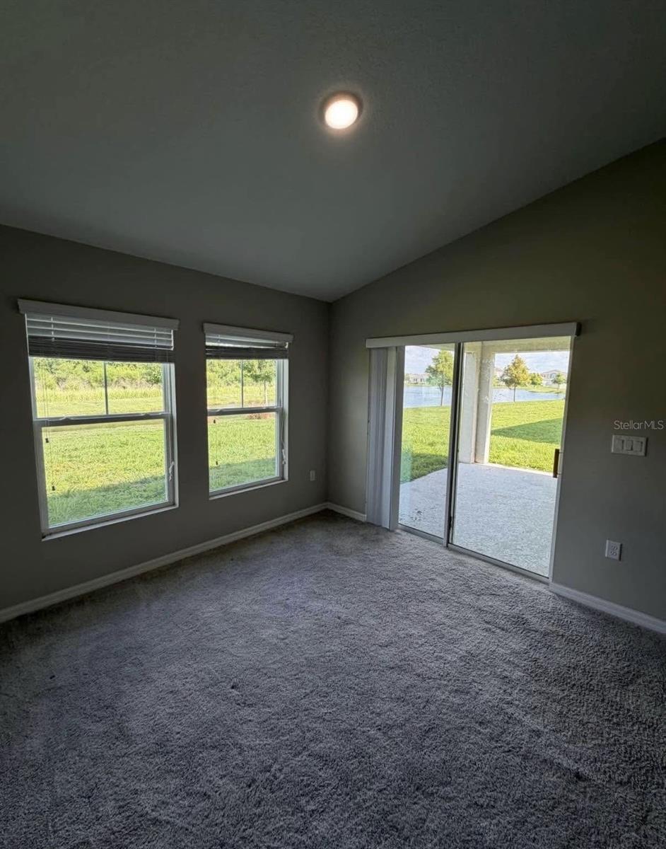 TB8538096 Property Photo 22