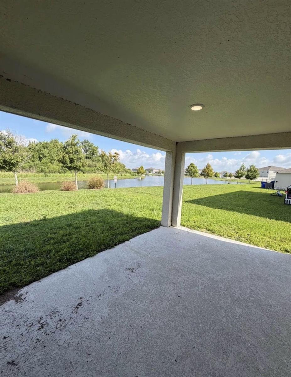TB8538096 Property Photo 23