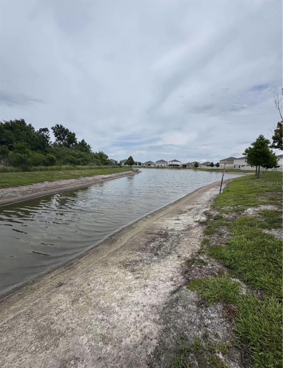 TB8538096 Property Photo 26