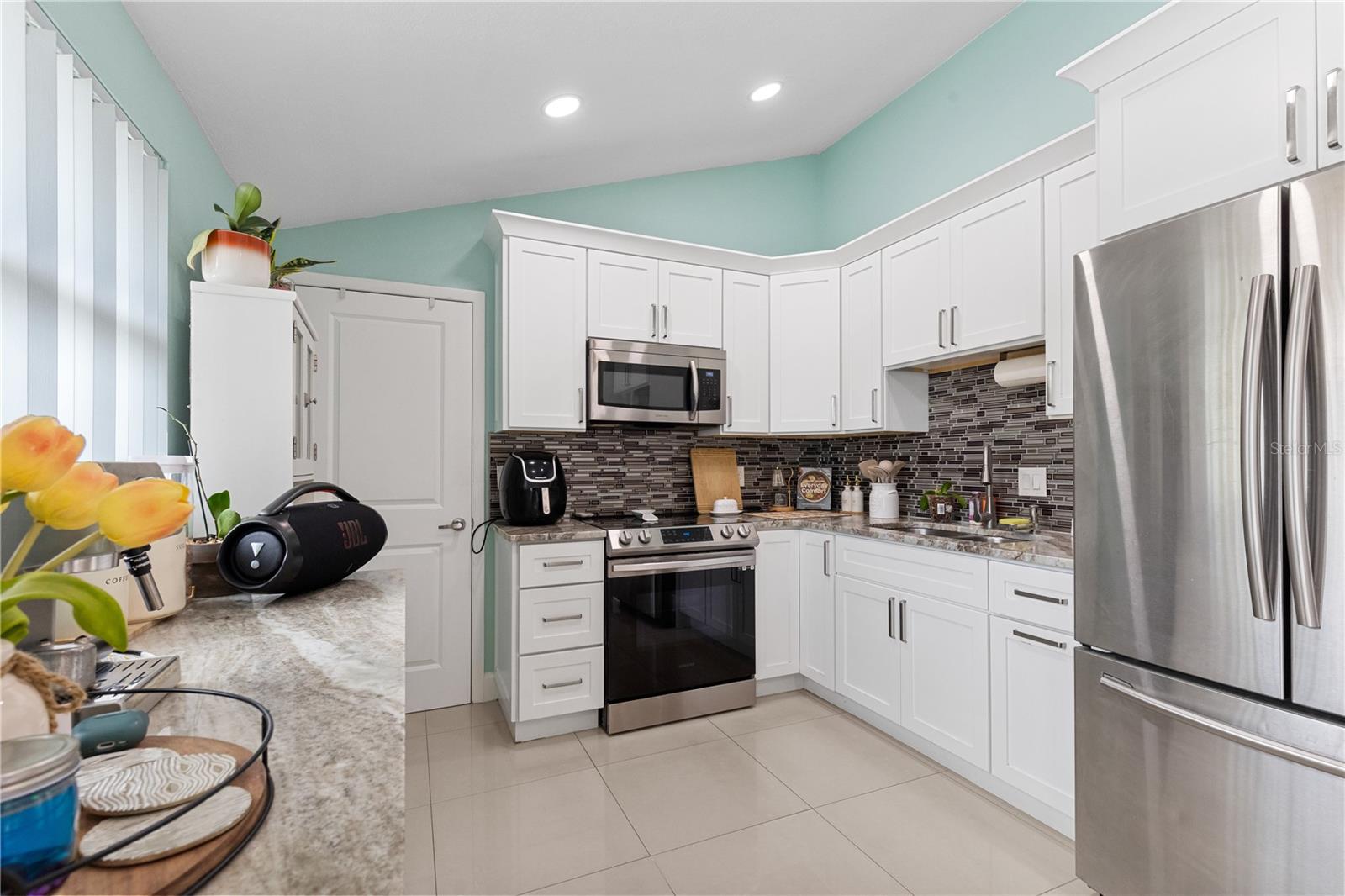10112 Enchanted Oaks Ct Property Photo 20