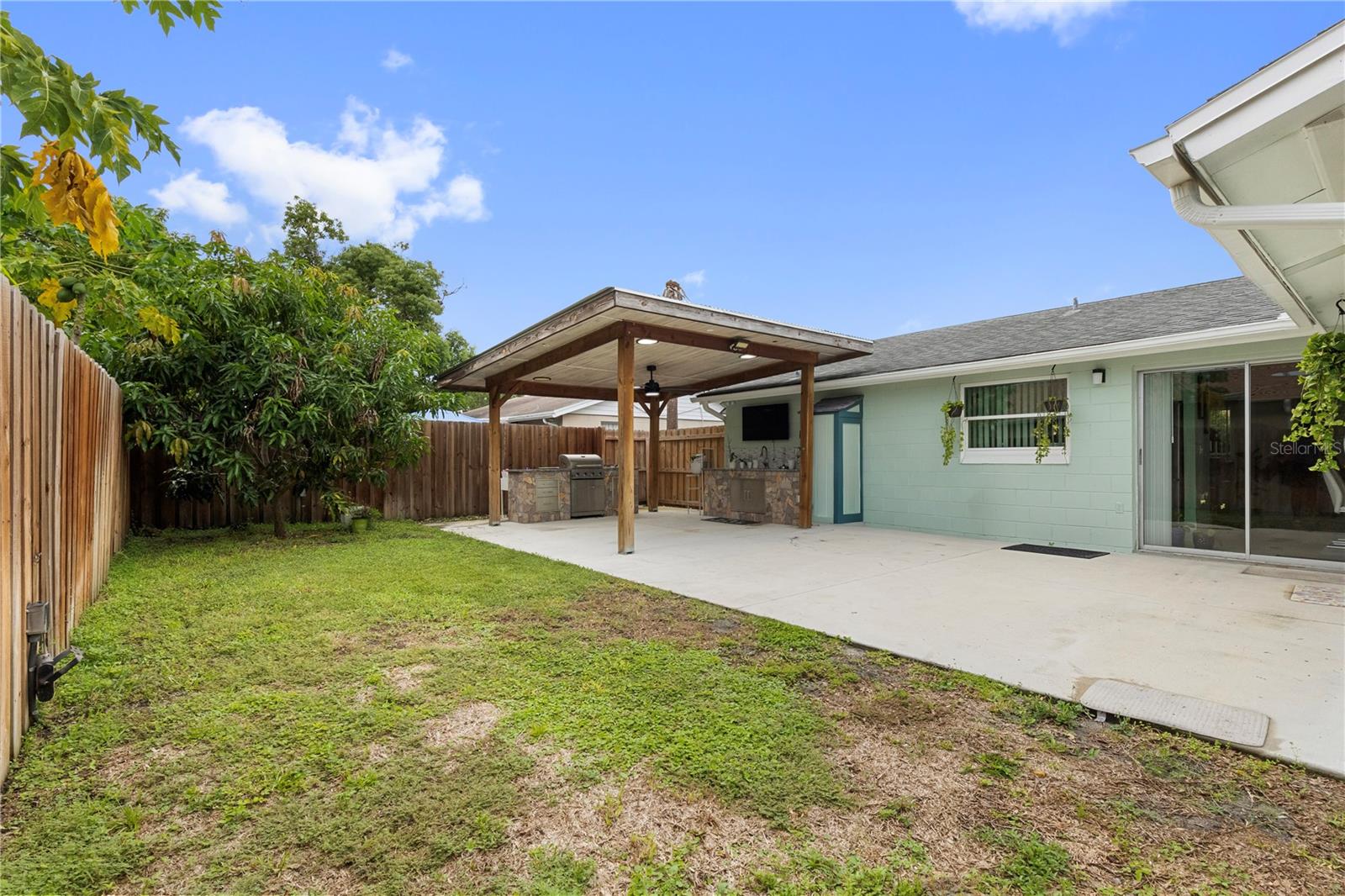 10112 Enchanted Oaks Ct Property Photo 22