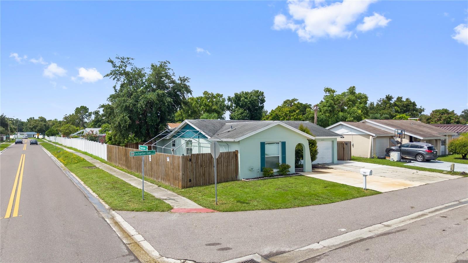 10112 Enchanted Oaks Ct Property Photo 30