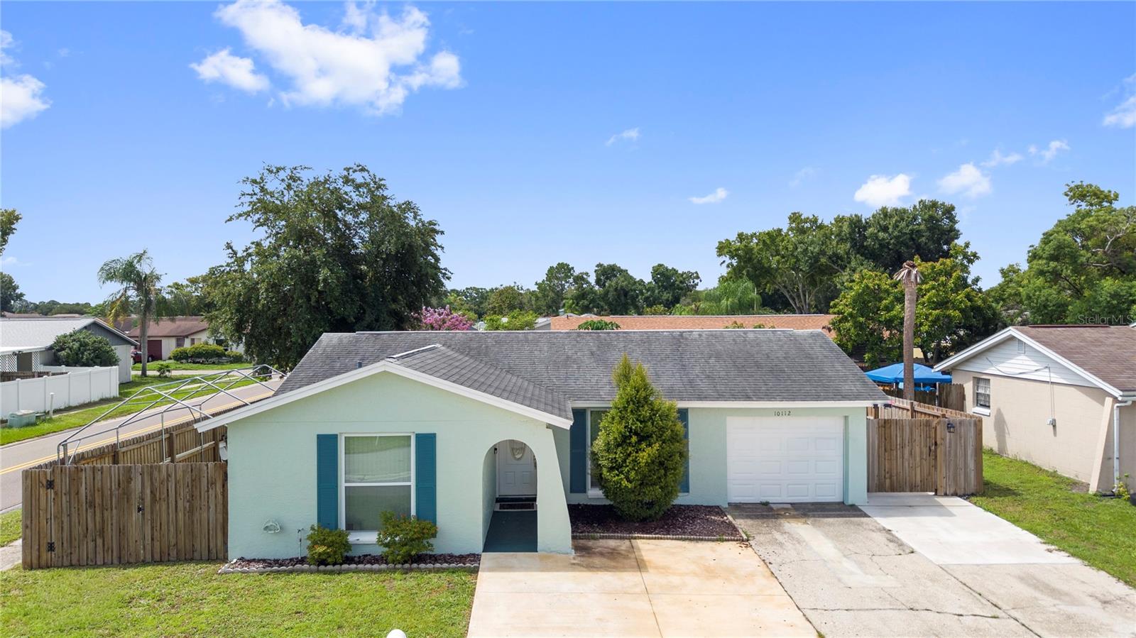 10112 Enchanted Oaks Ct Property Photo 31