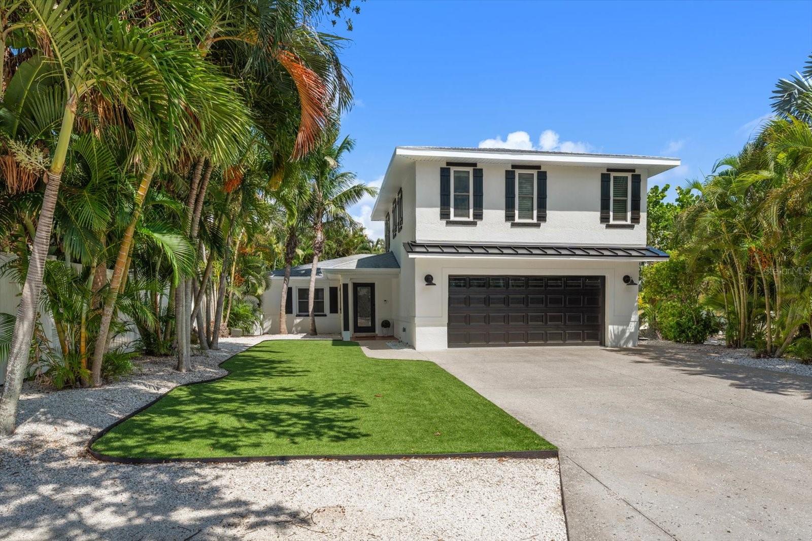 1907 Bay Blvd Property Photo 1