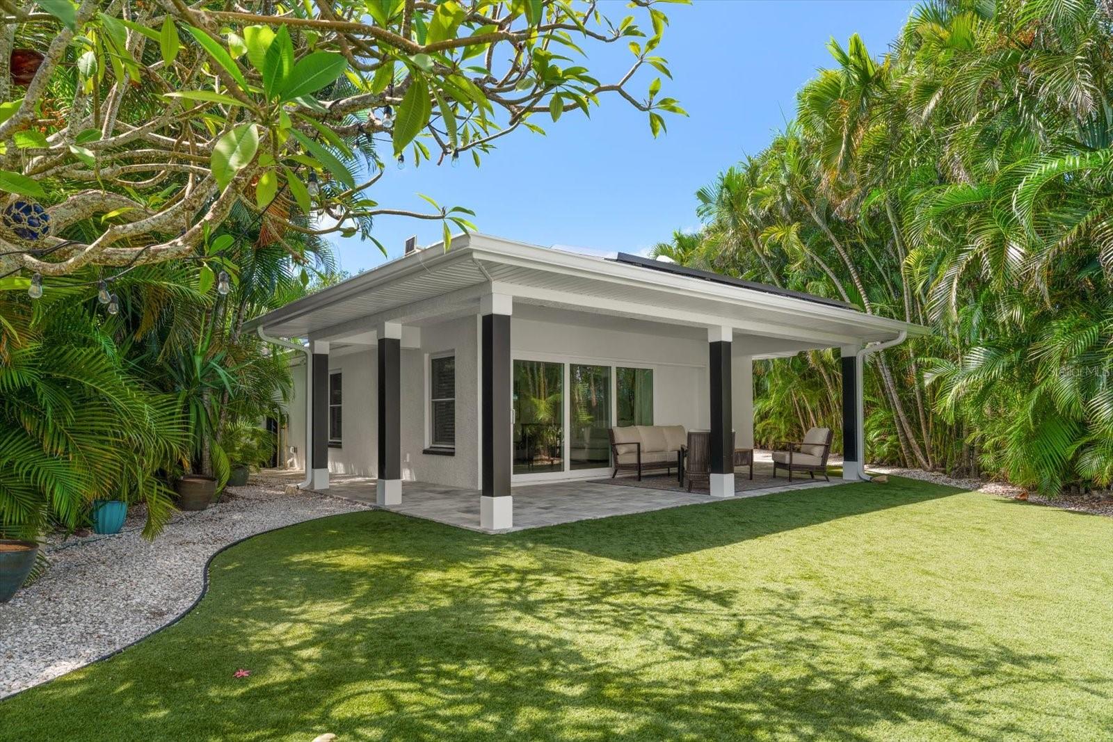 1907 Bay Blvd Property Photo 3
