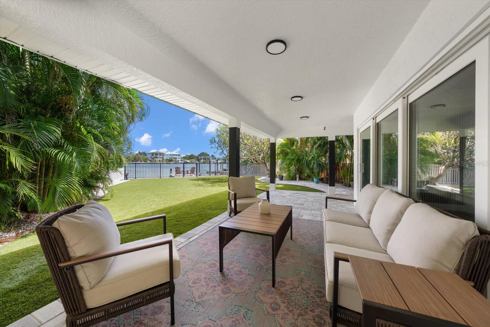 1907 Bay Blvd Property Photo 4