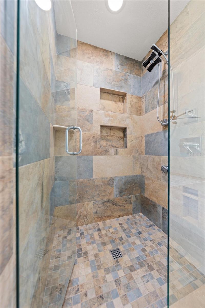 1907 Bay Blvd Property Photo 23