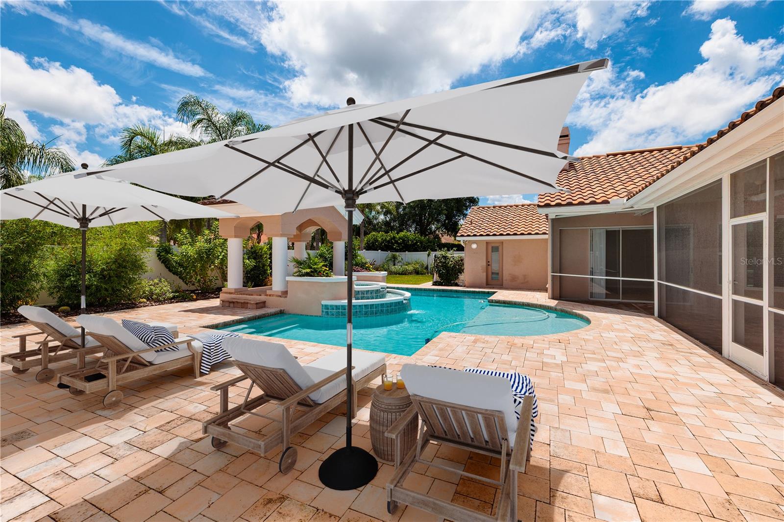 1723 Captiva Dr Property Photo 38
