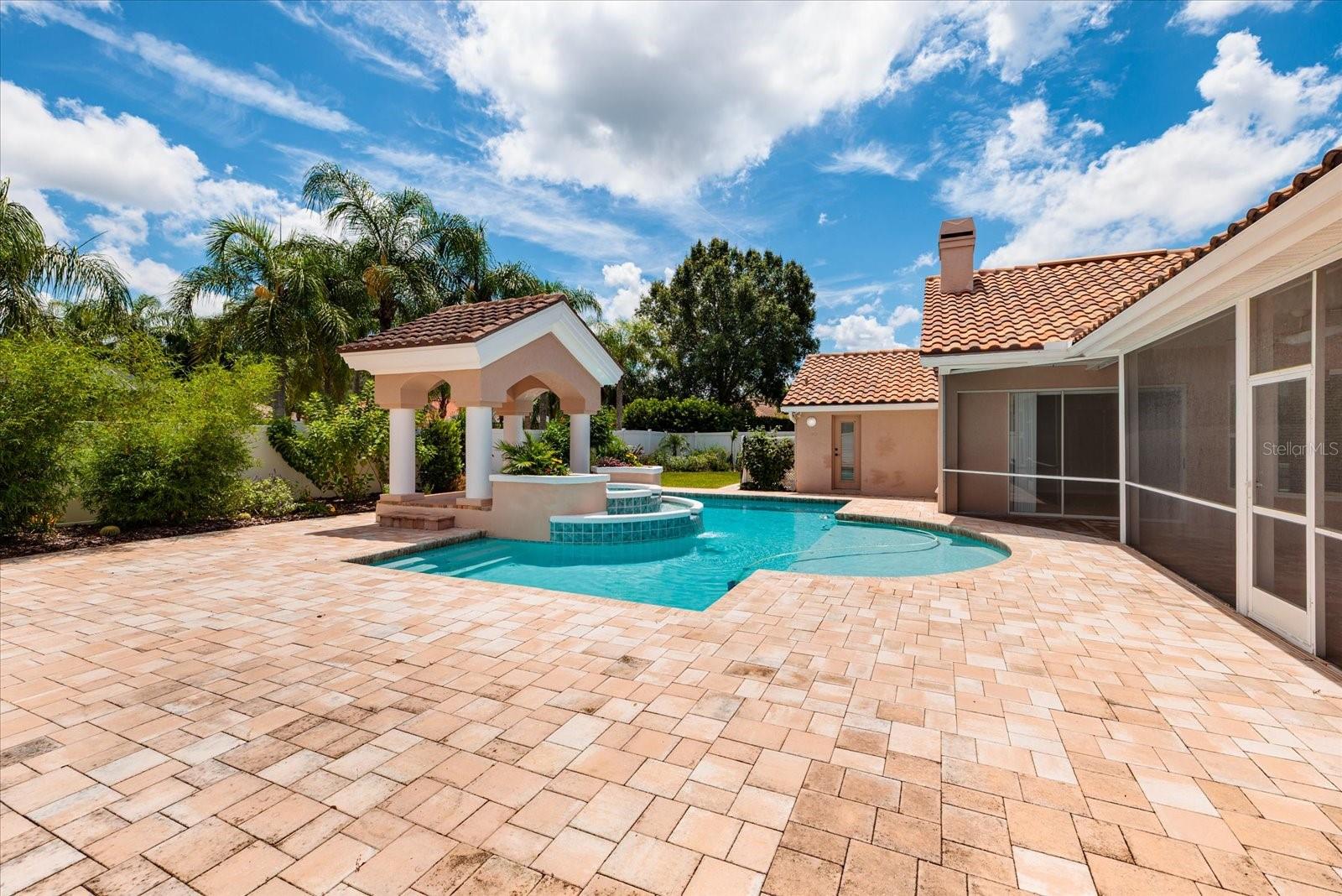 1723 Captiva Dr Property Photo 39