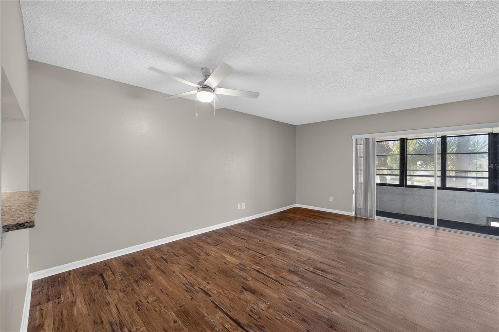 2581 Countryside Blvd #2210 Property Photo 15