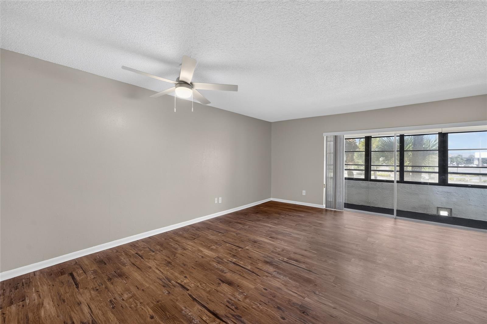 2581 Countryside Blvd #2210 Property Photo 16