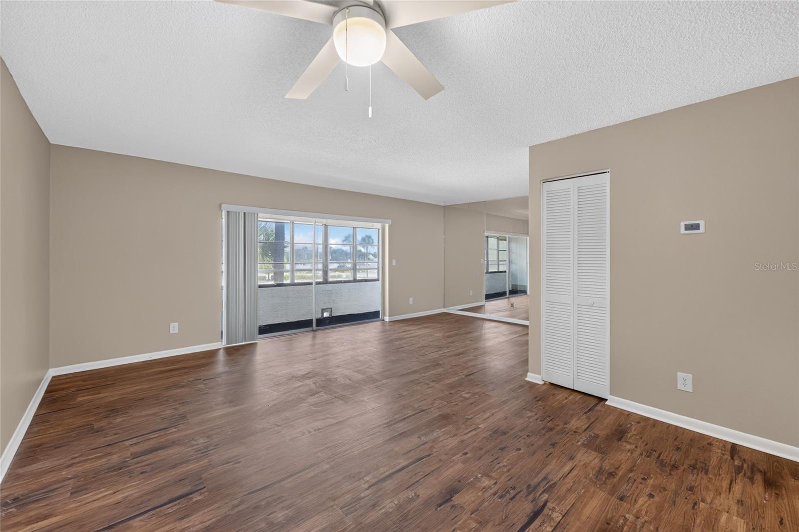 2581 Countryside Blvd #2210 Property Photo 17