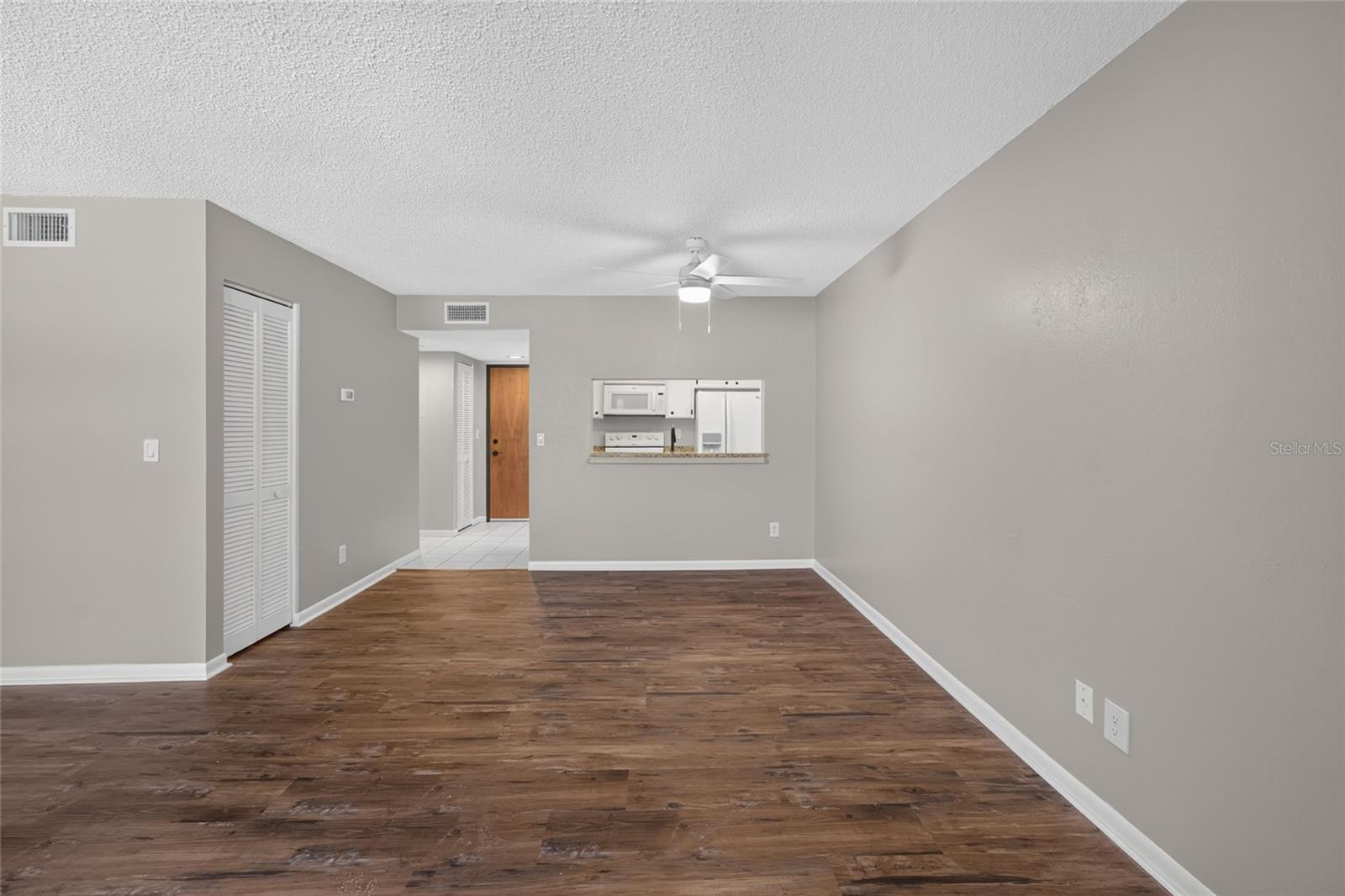 2581 Countryside Blvd #2210 Property Photo 18