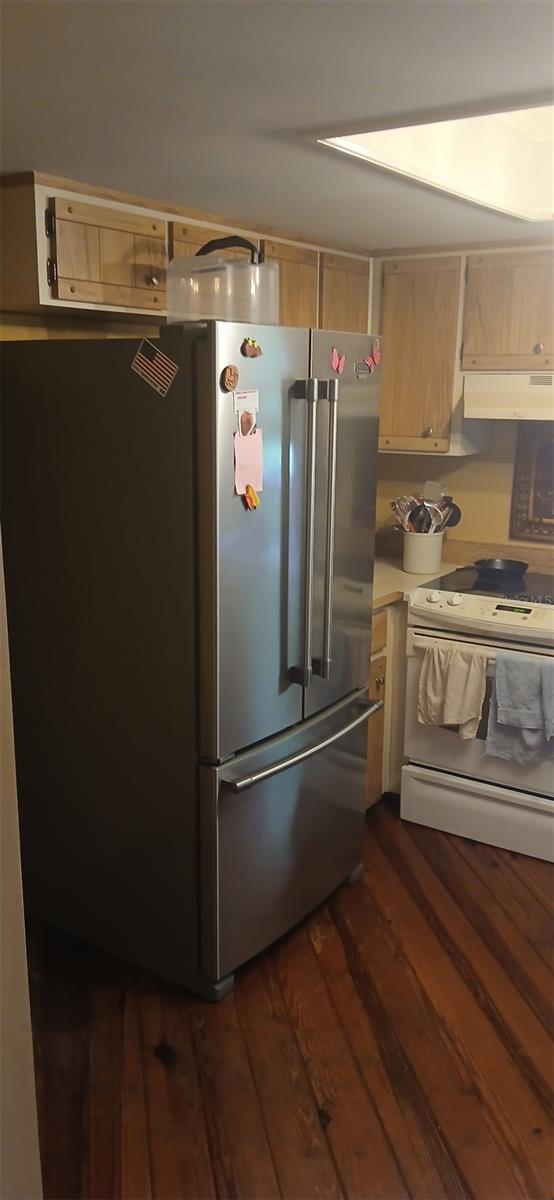 855 N Ridgewood Ave Property Photo 5