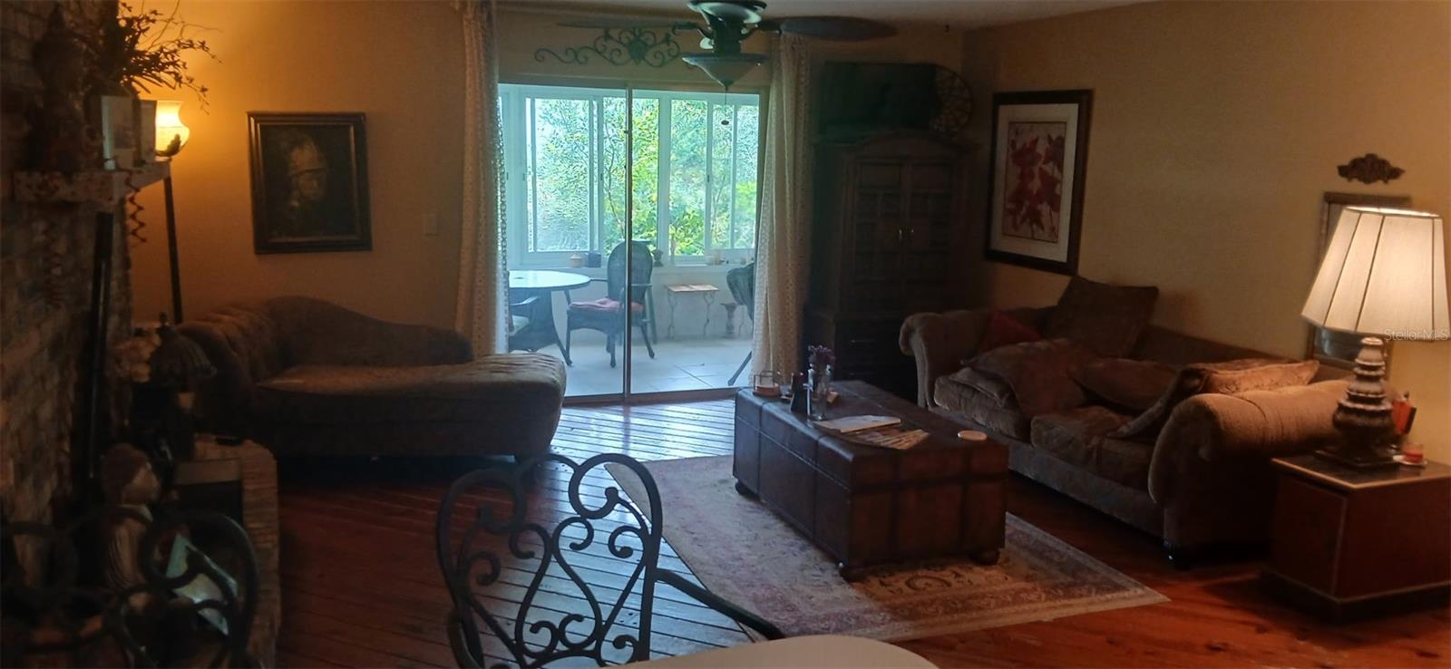 855 N Ridgewood Ave Property Photo 6
