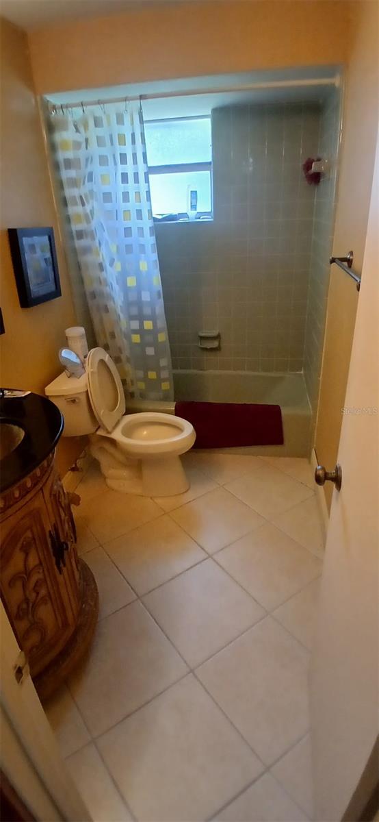 855 N Ridgewood Ave Property Photo 23
