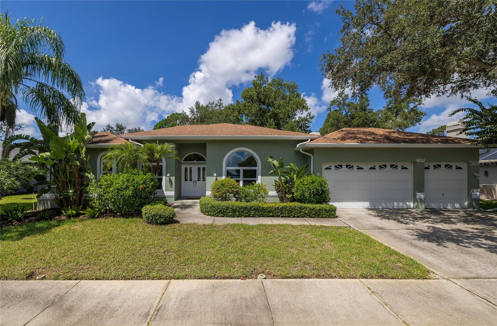 3009 Key Harbor Dr Property Photo 1