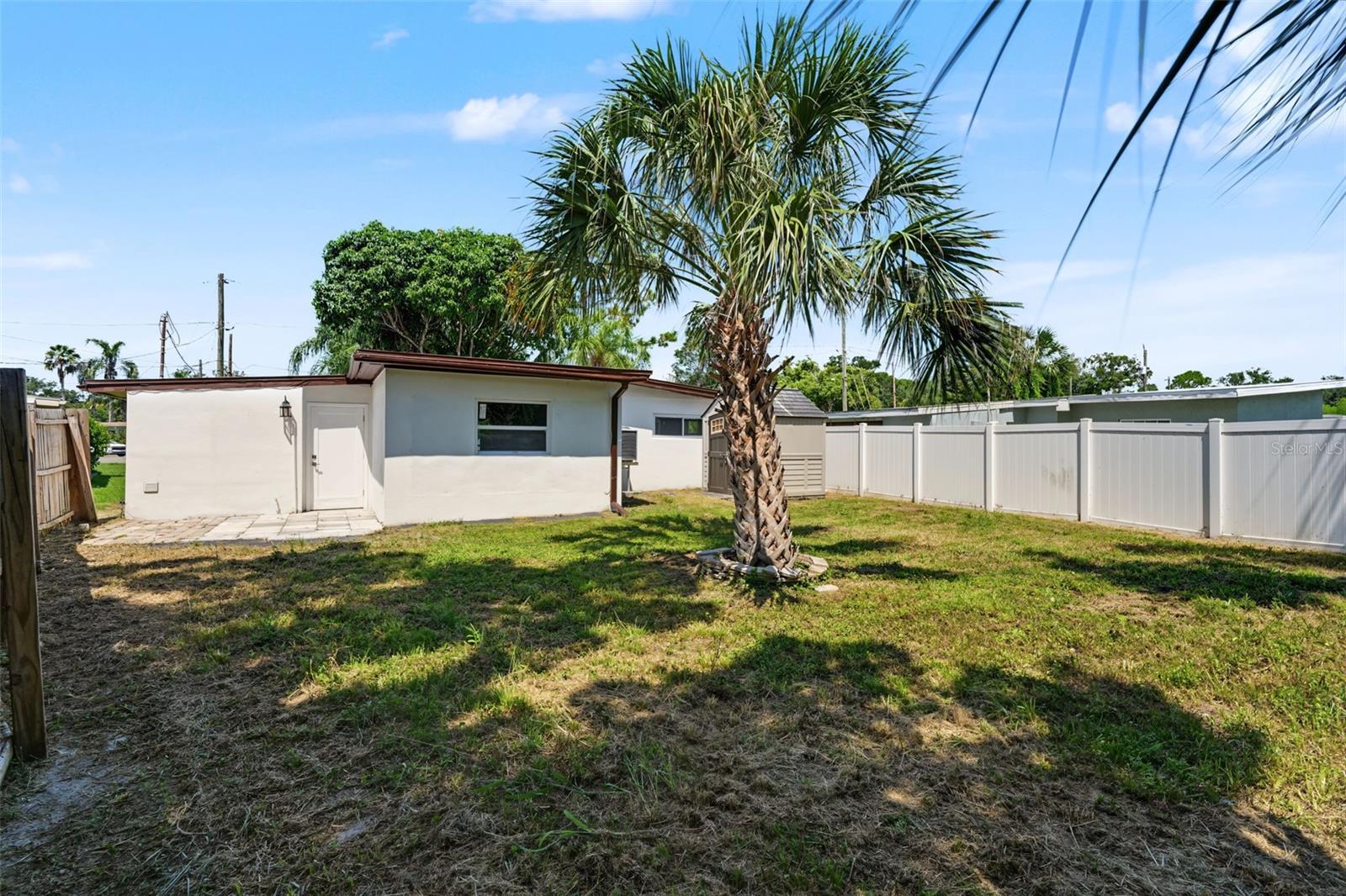 7377 Royal Palm Dr Property Photo 30