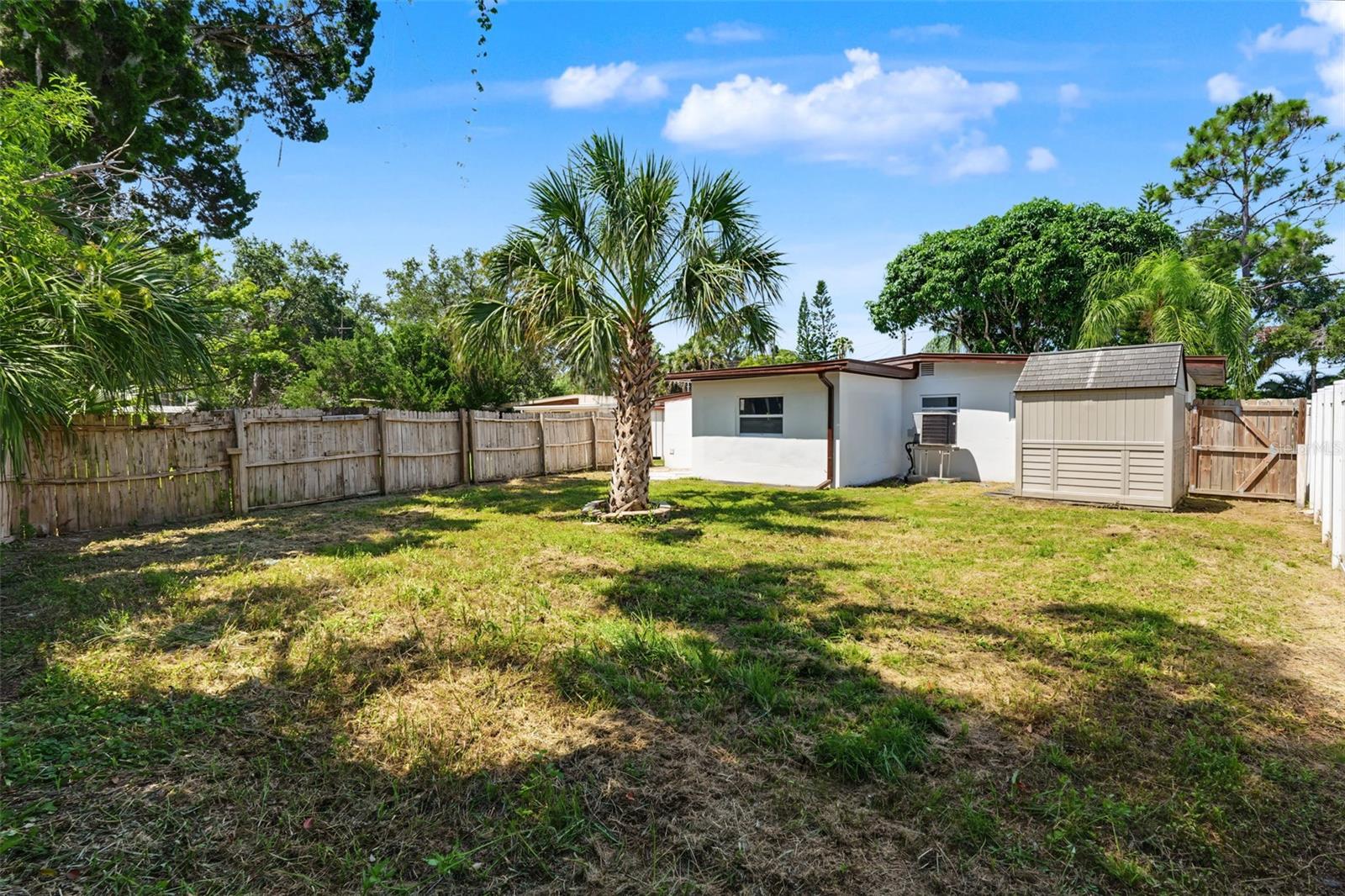 7377 Royal Palm Dr Property Photo 32