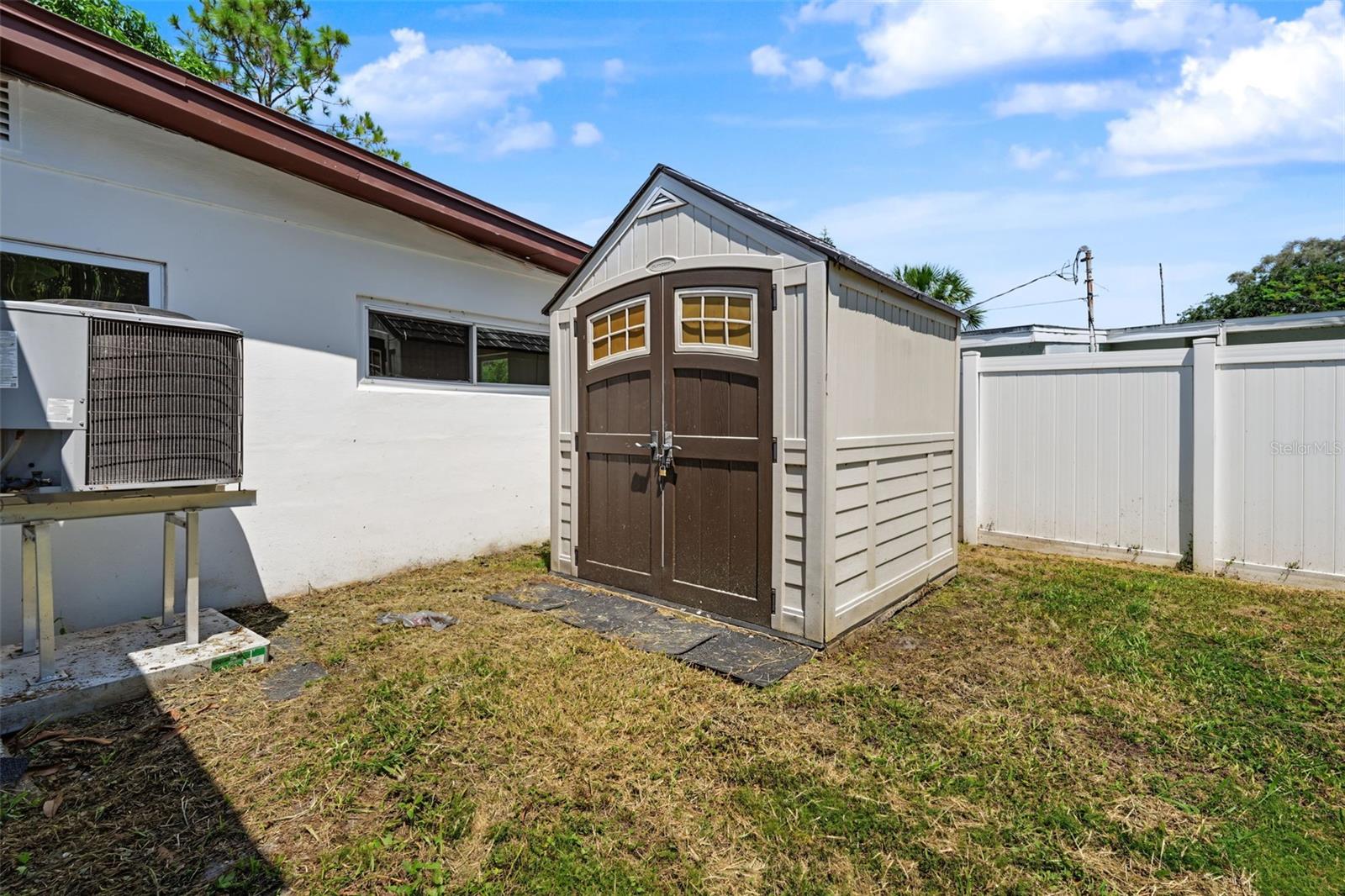7377 Royal Palm Dr Property Photo 33