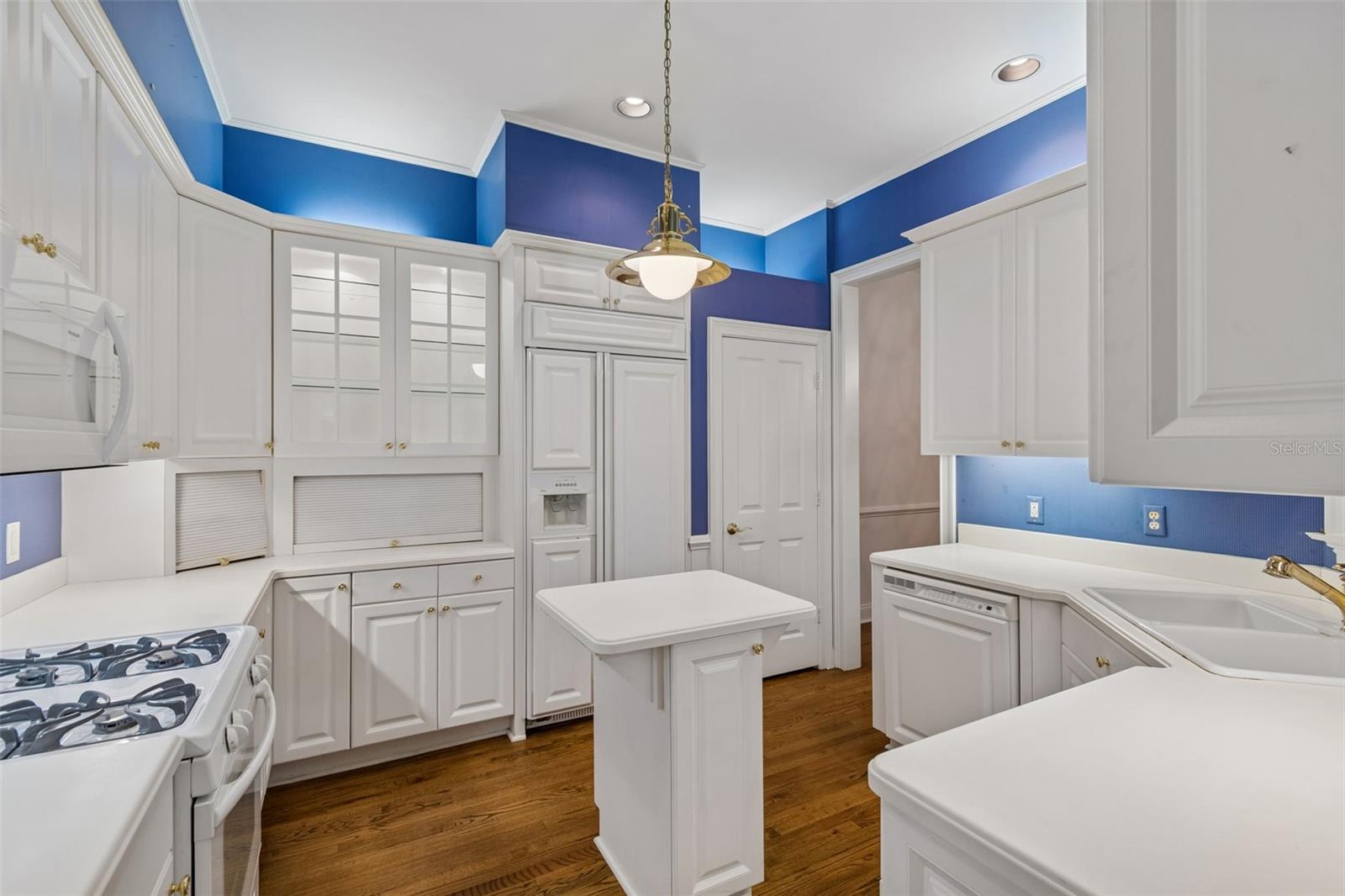 5323 Bayshore Blvd #f Property Photo 6
