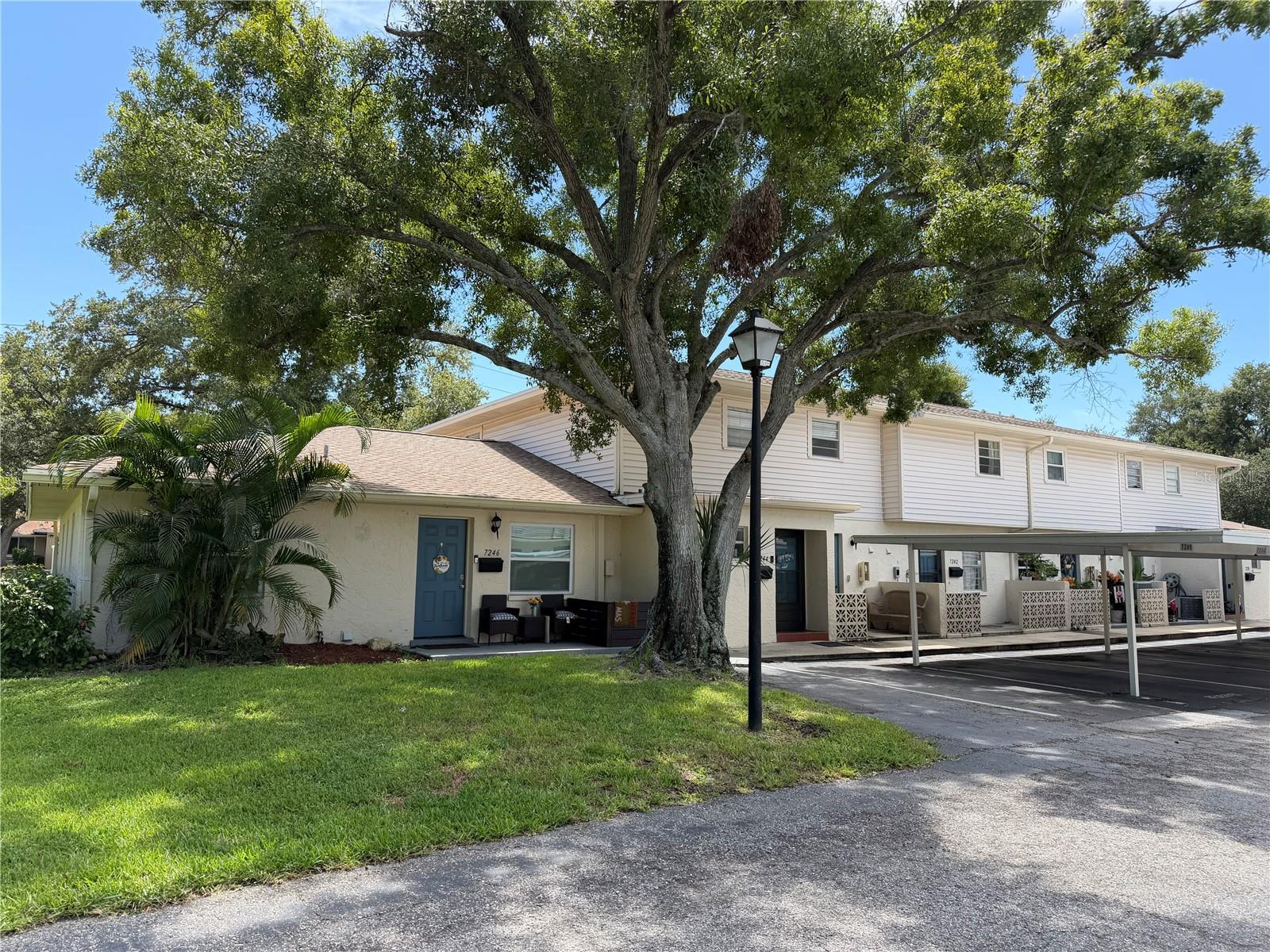 7242 Stone Haven Ct N #7242 Property Photo 1