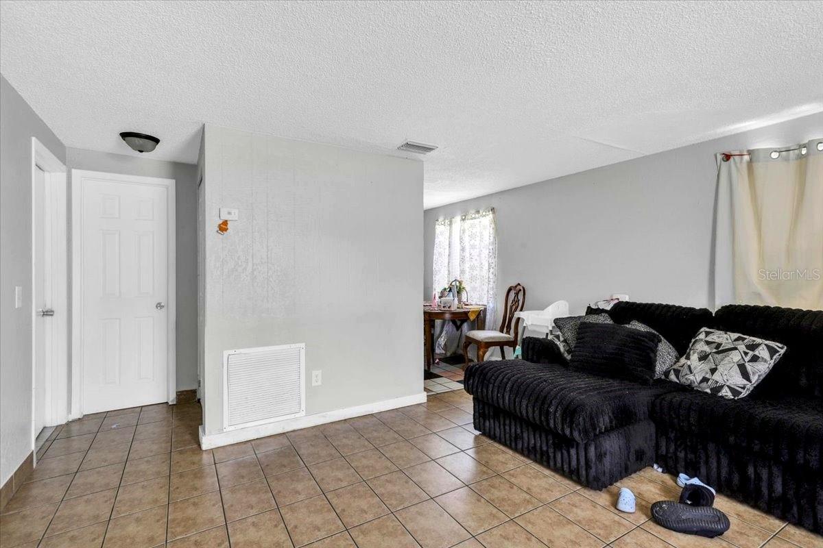 4306 9th St E Property Photo 30