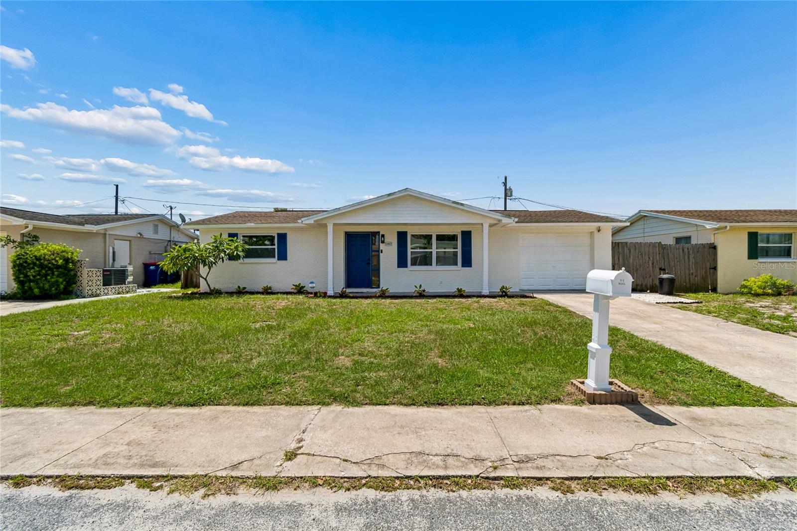 1467 Classic Dr Property Photo 6